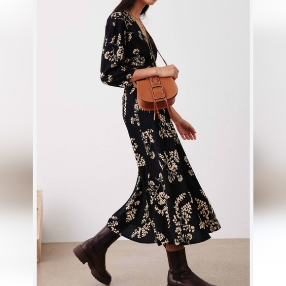 NWT BA&SH soa. Dress in Black Floral Pattern size 8 or Large - Picture 2 of 16